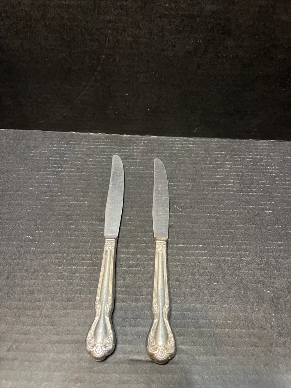 2 Butter knives Rogers Bro 1847 First Love Story  Replacement Silverware
